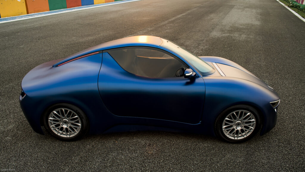 Side profile of the Quanta EV car, Made by hand in Vietnam.